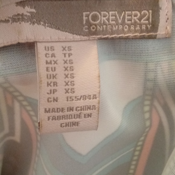 Geometric Print Sleeveless Dress - Picture 3 of 5